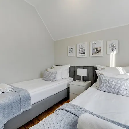Jastrzebia Gora - Domy Na Kuracyjnej By Downtown Apartments Room photo